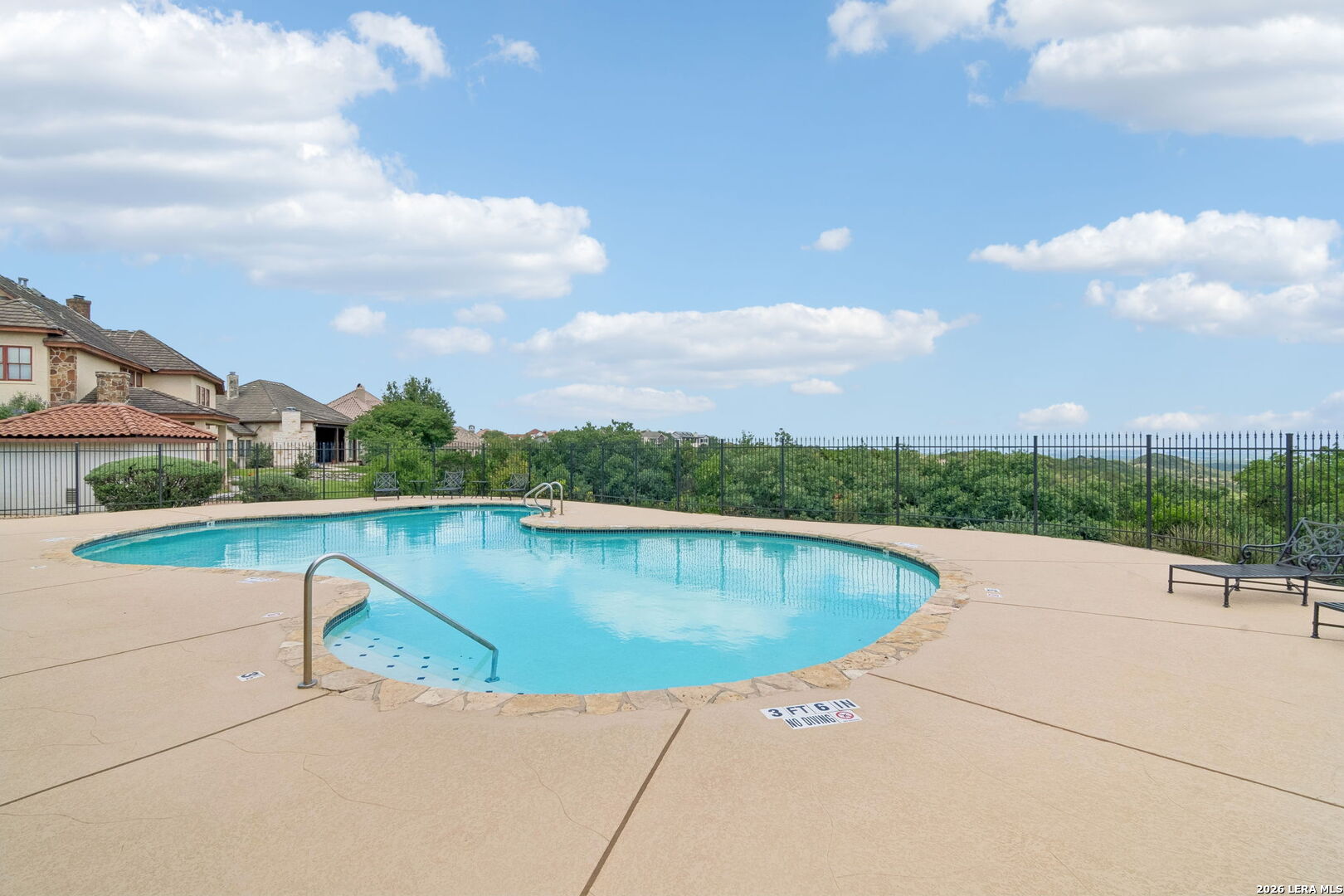 428 Paradise Point