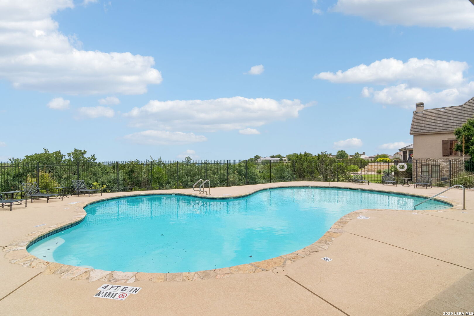 428 Paradise Point