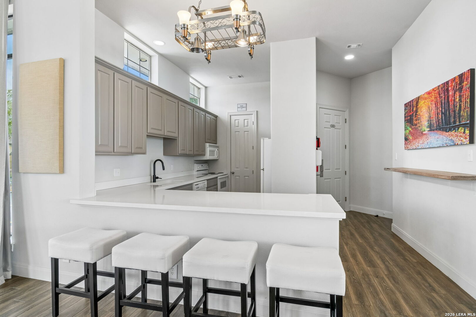 428 Paradise Point