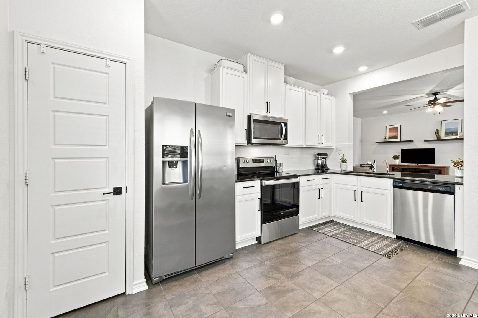 111 E FLOWING RIVER DR