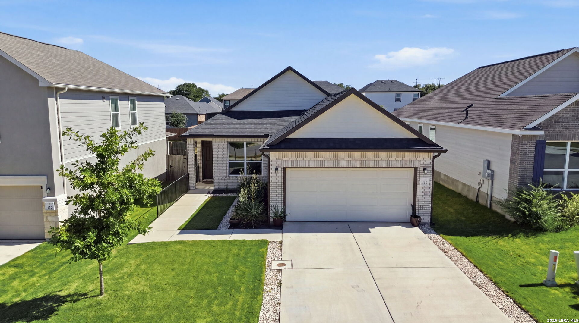 111 E FLOWING RIVER DR