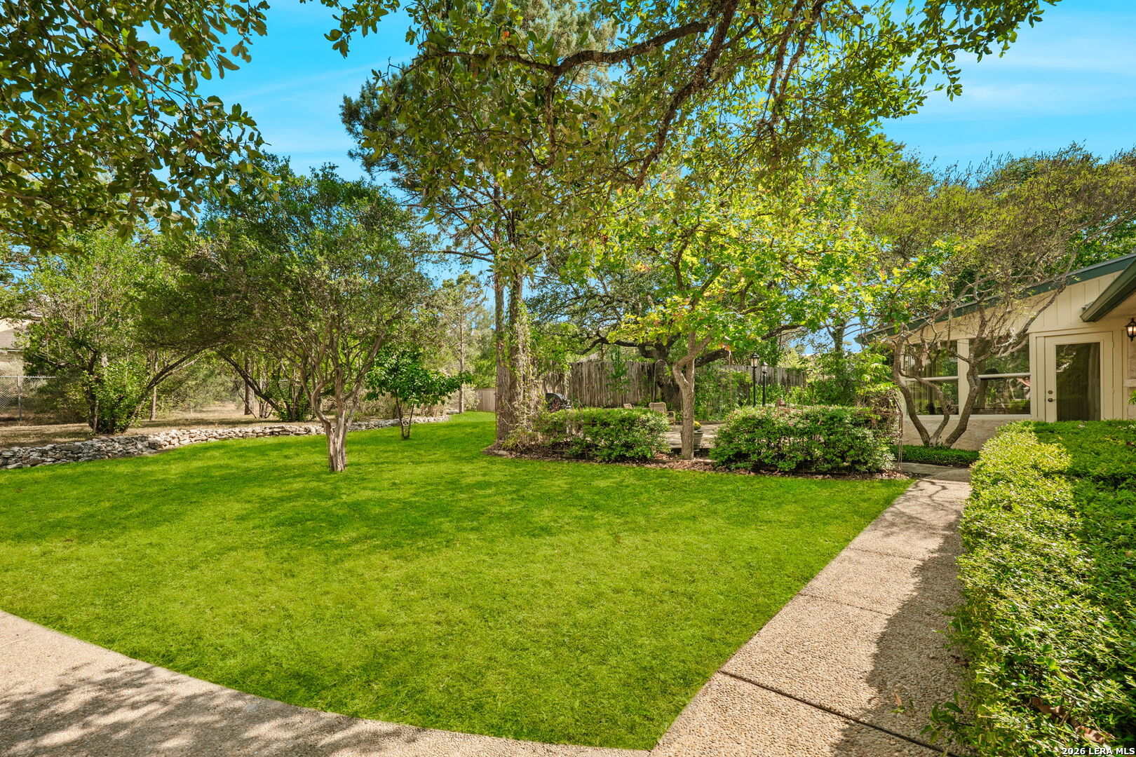8520 ALYDAR CIR