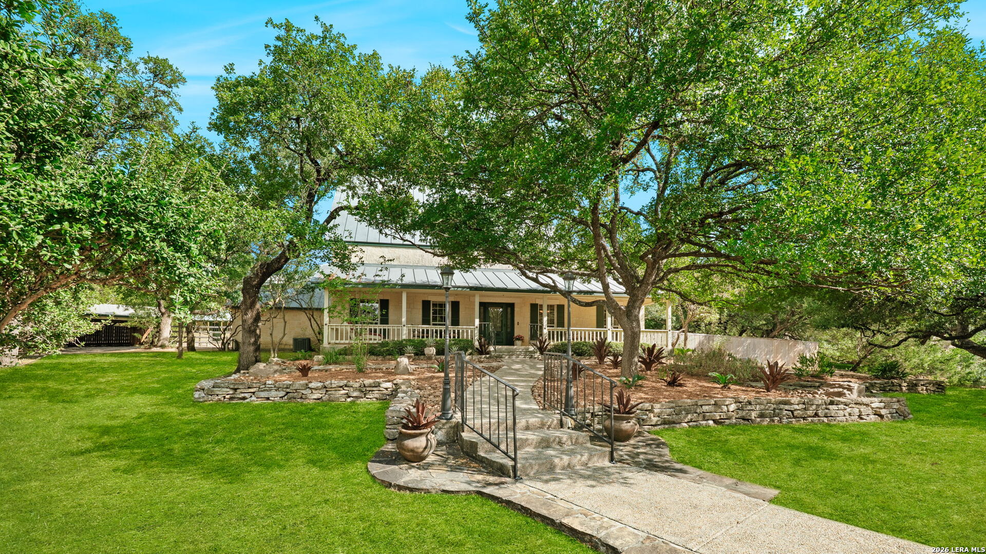 8520 ALYDAR CIR