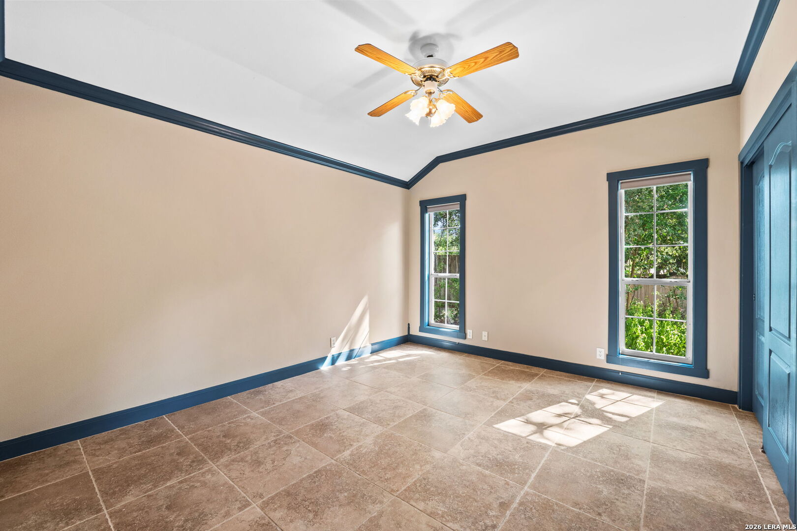 8520 ALYDAR CIR