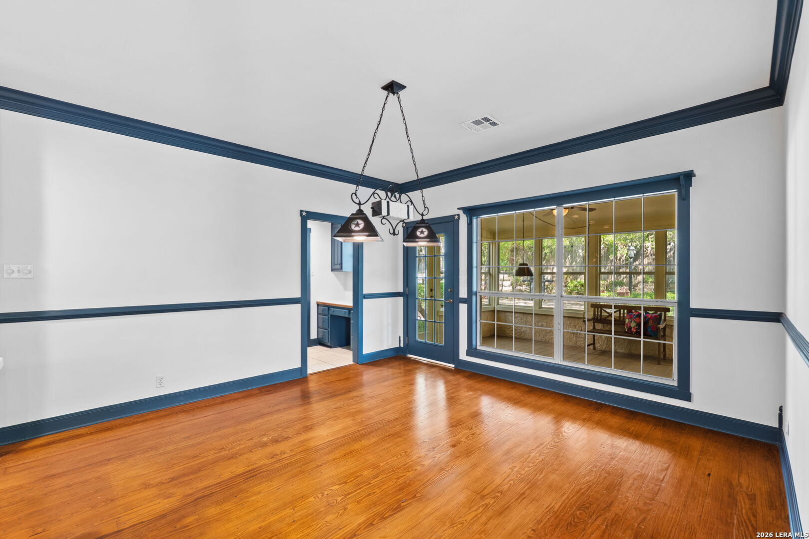 8520 ALYDAR CIR