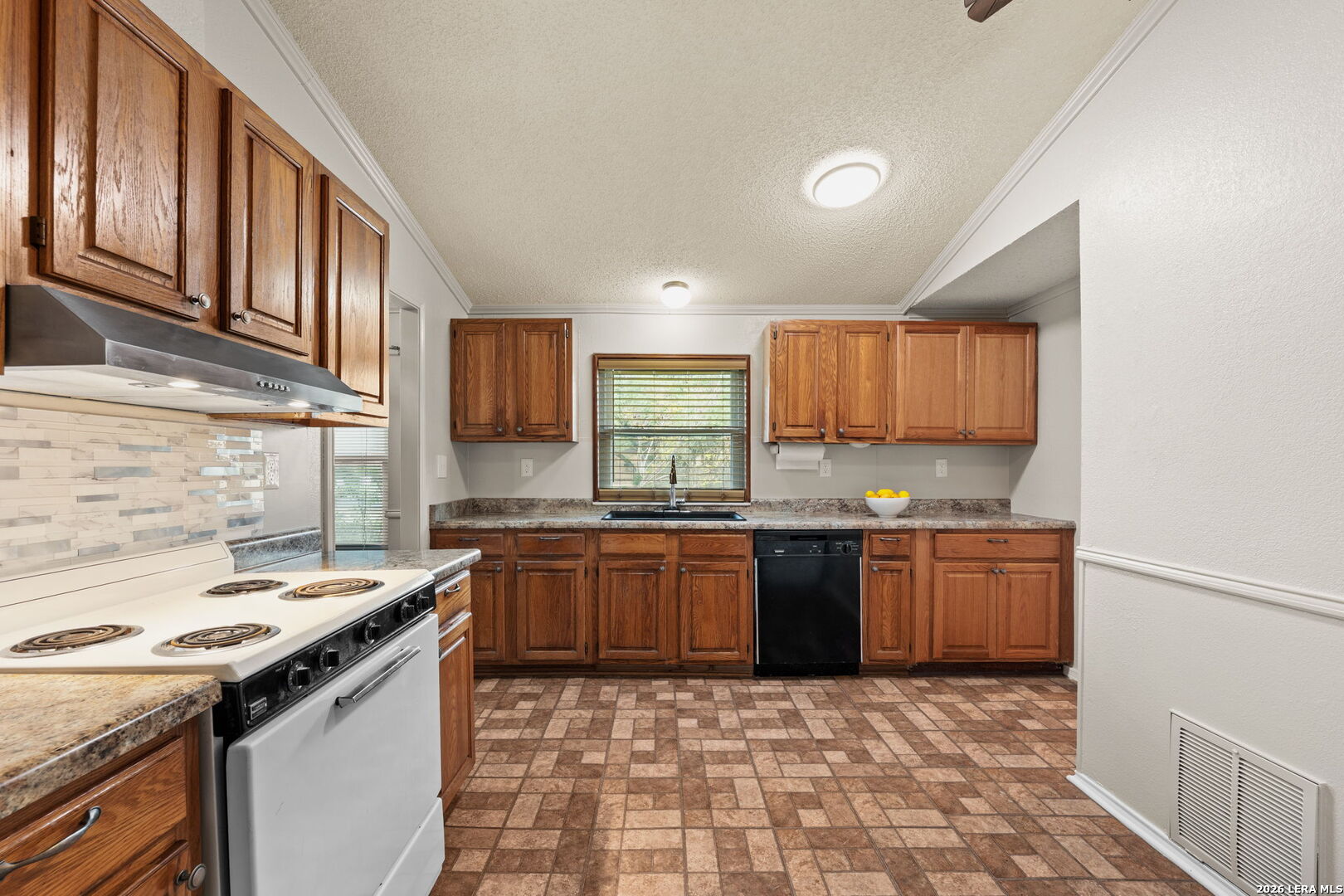 127 STONEGATE S