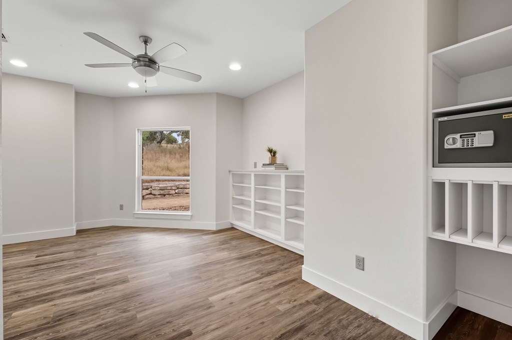 128 Skylight Trl