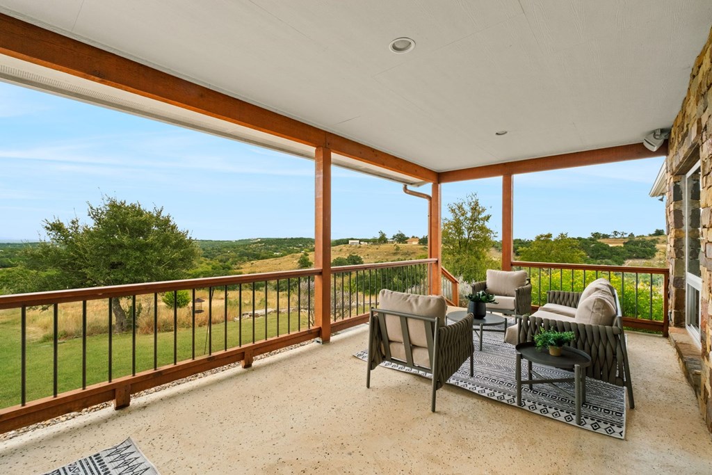 128 Skylight Trl