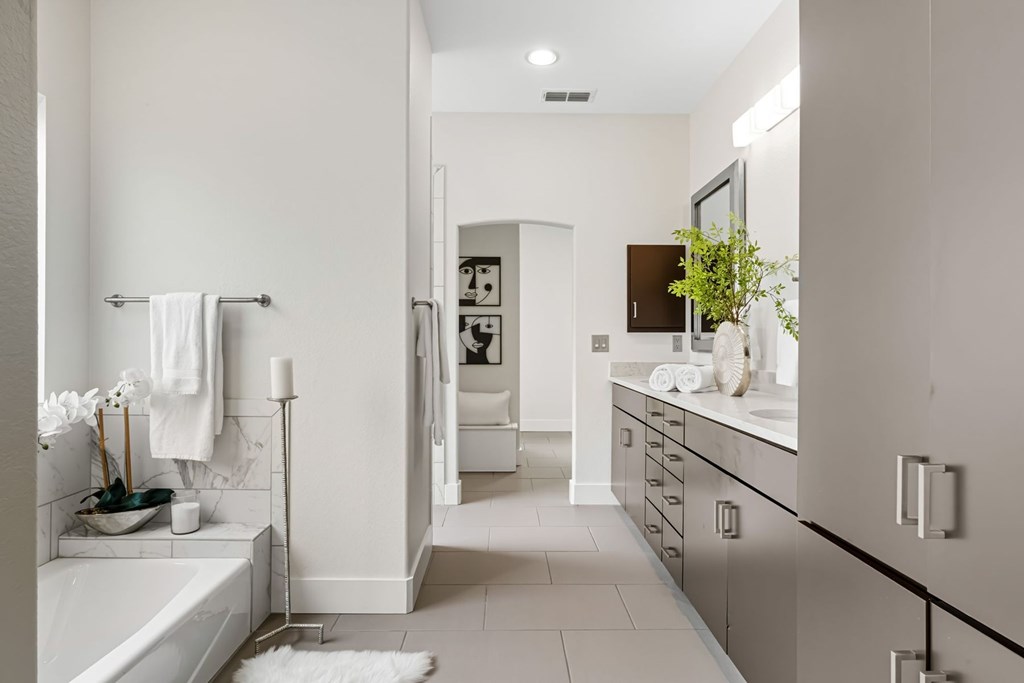 128 Skylight Trl