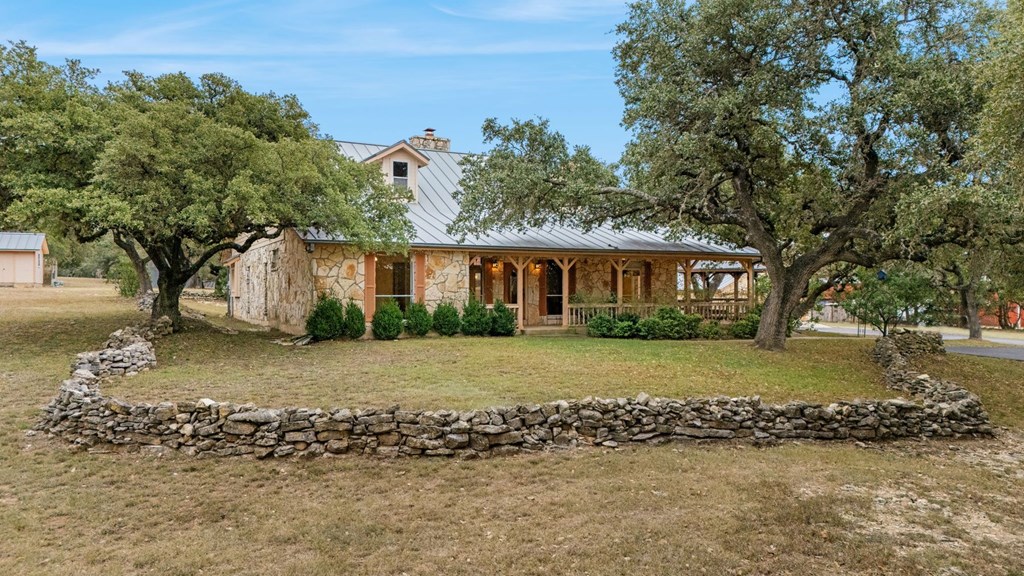 115 Sage Oaks Trl