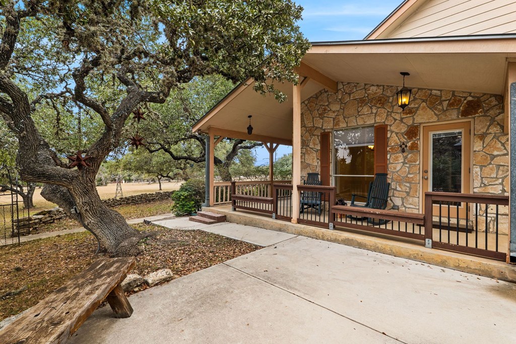 115 Sage Oaks Trl