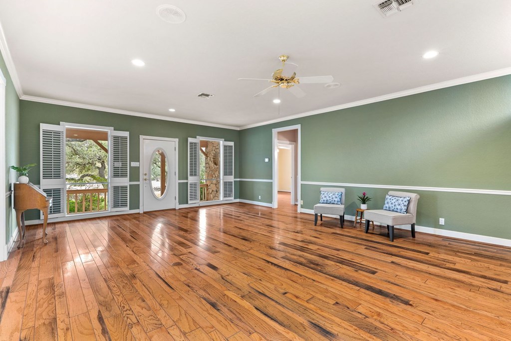 115 Sage Oaks Trl