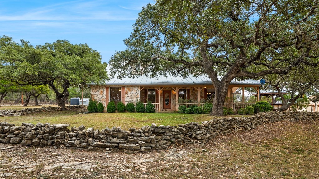 115 Sage Oaks Trl
