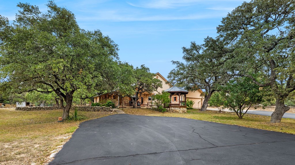 115 Sage Oaks Trl