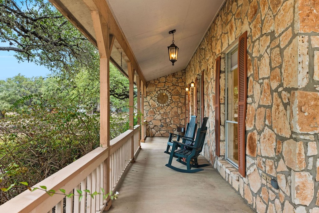 115 Sage Oaks Trl