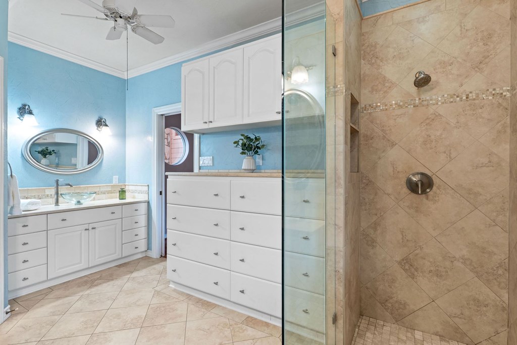 115 Sage Oaks Trl
