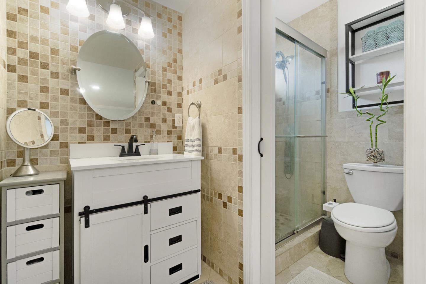 652 Chevy Chase WAY