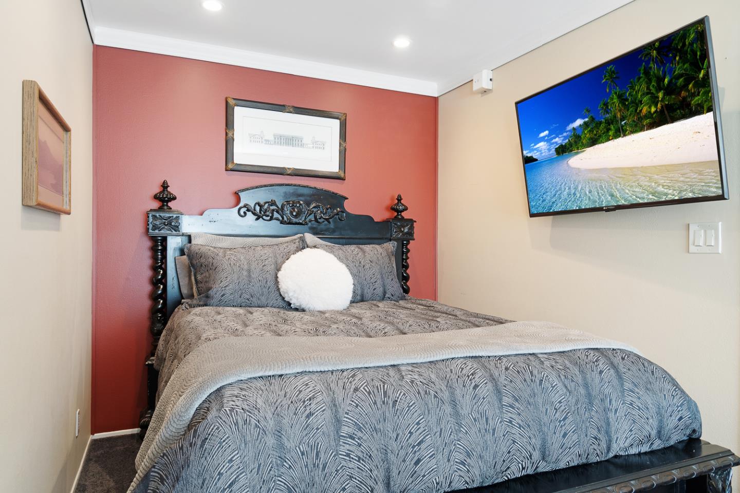 904 Peninsula AVE 303