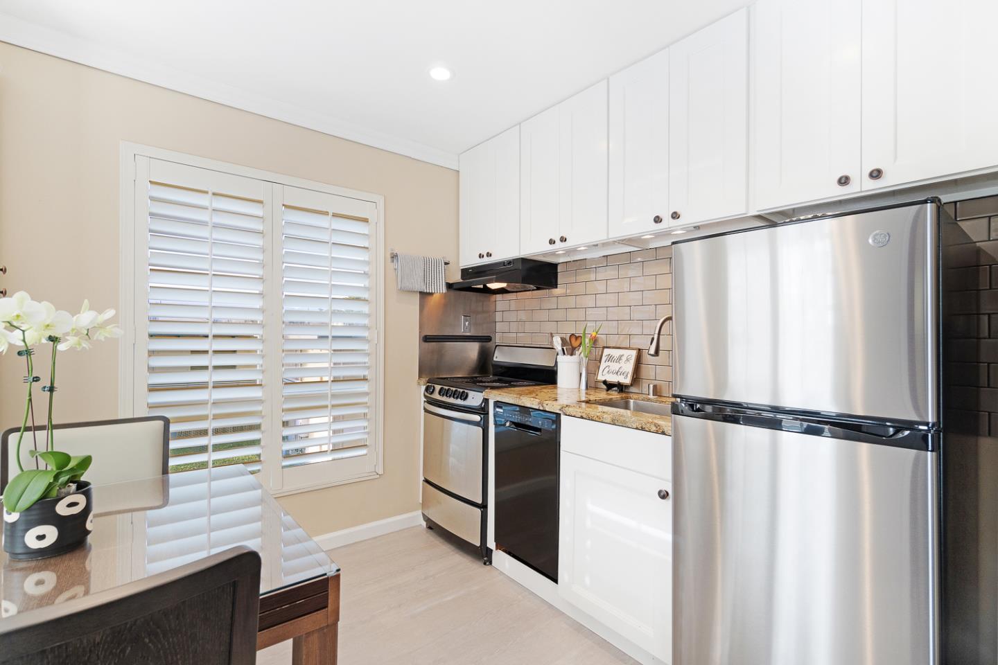 904 Peninsula AVE 303