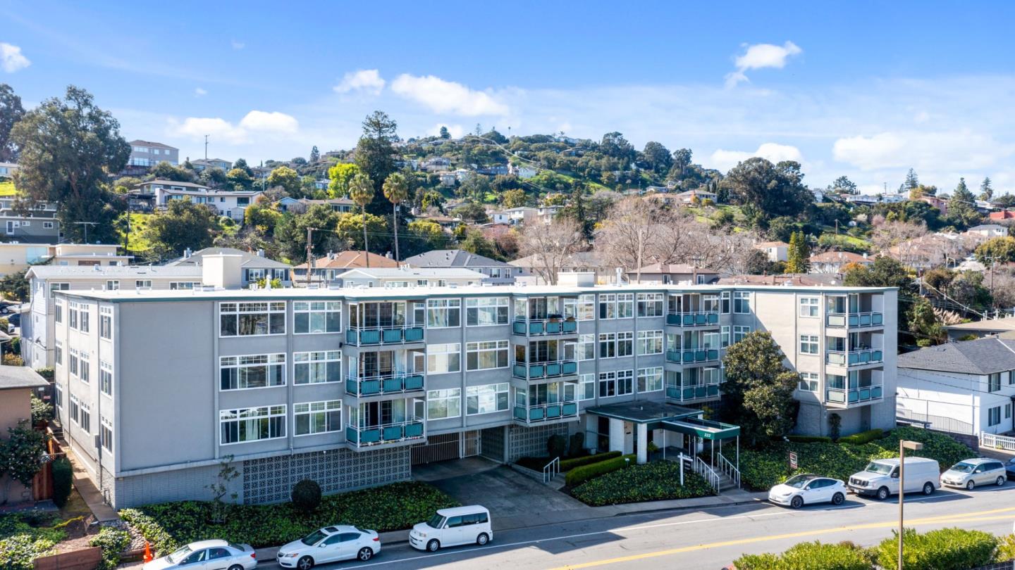 222 Laurel ST 301