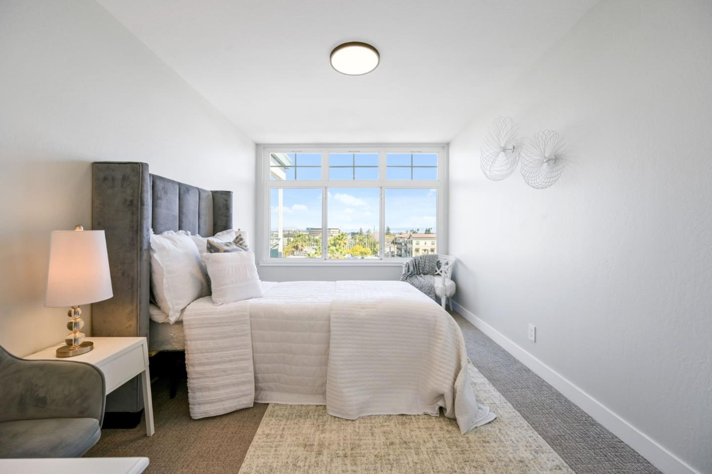 222 Laurel ST 301