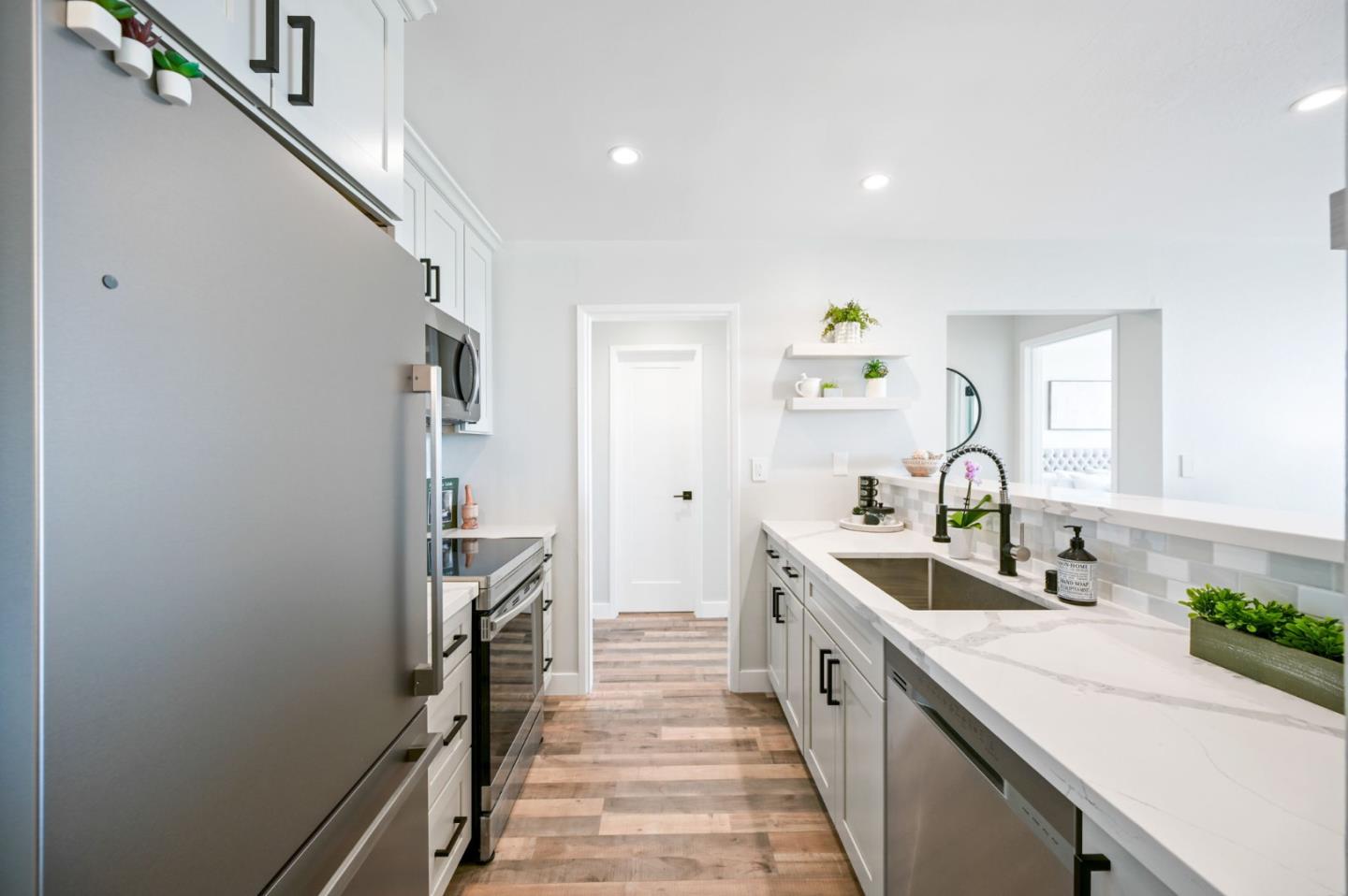222 Laurel ST 301