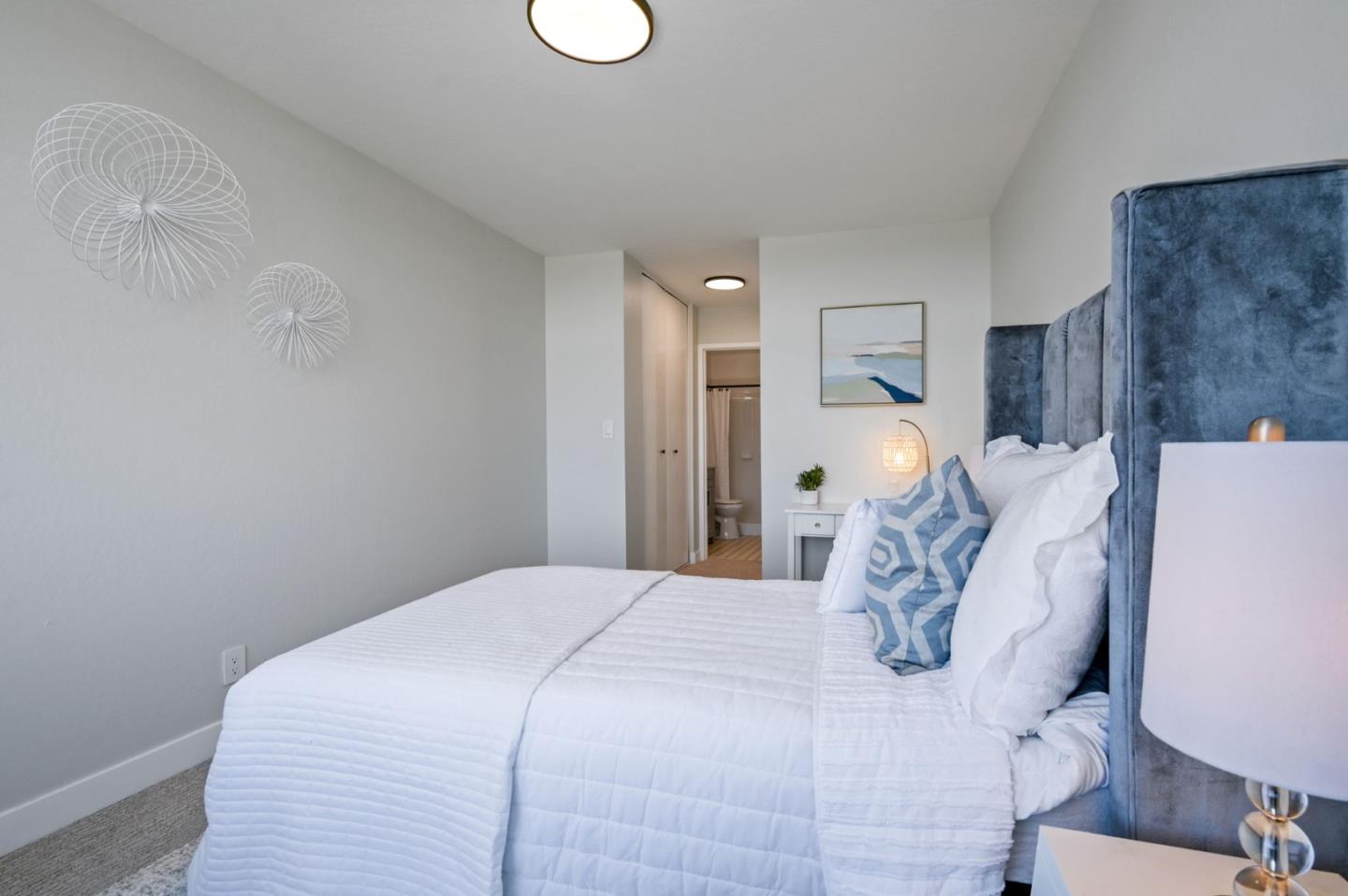 222 Laurel ST 301