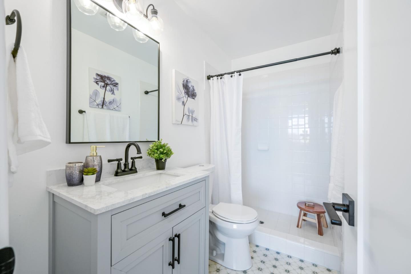 222 Laurel ST 301