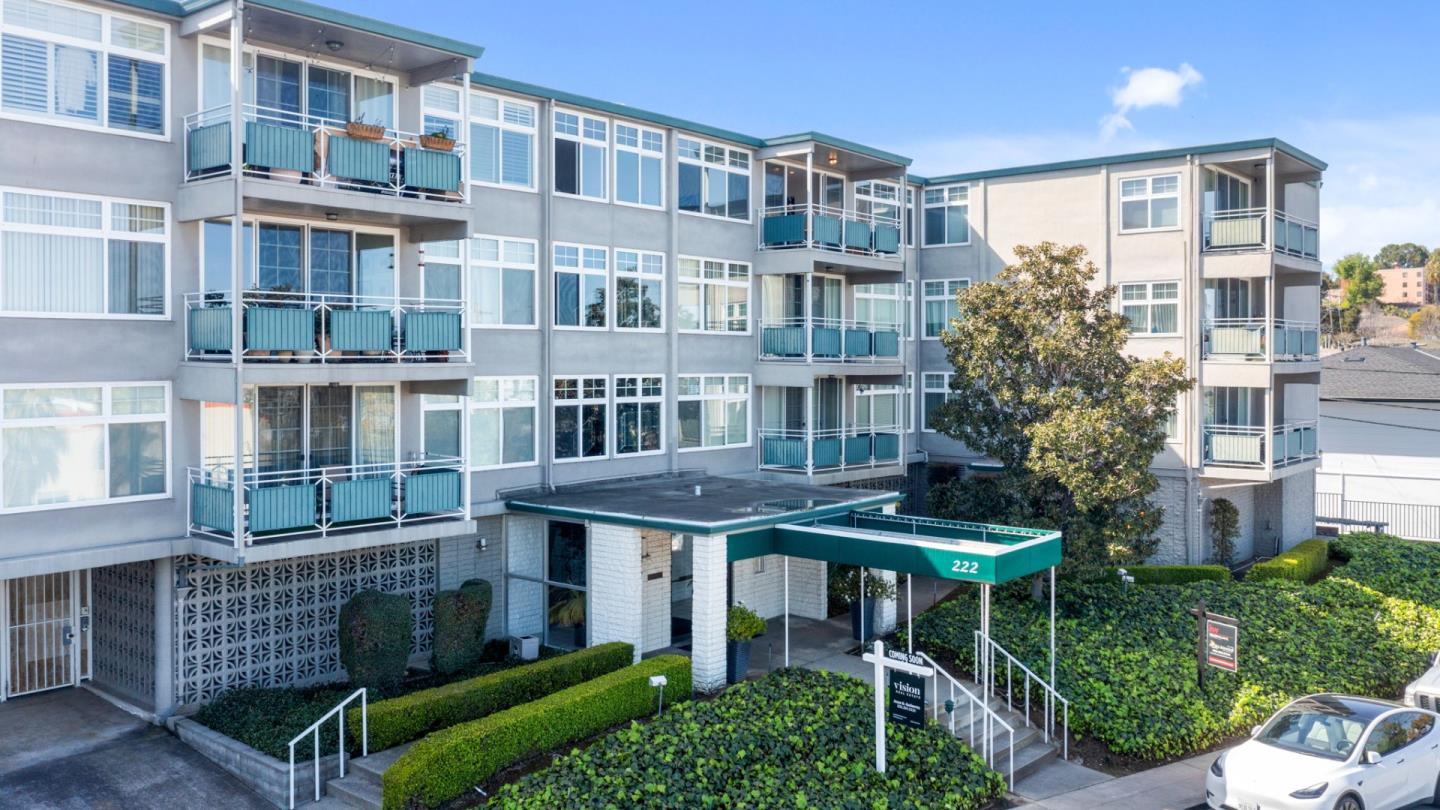 222 Laurel ST 301