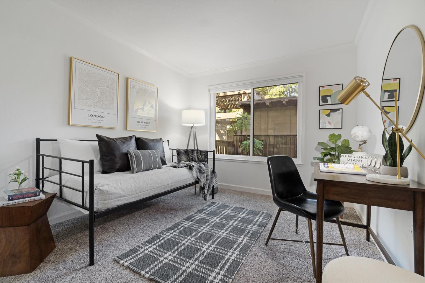 3311 La Mesa DR 8