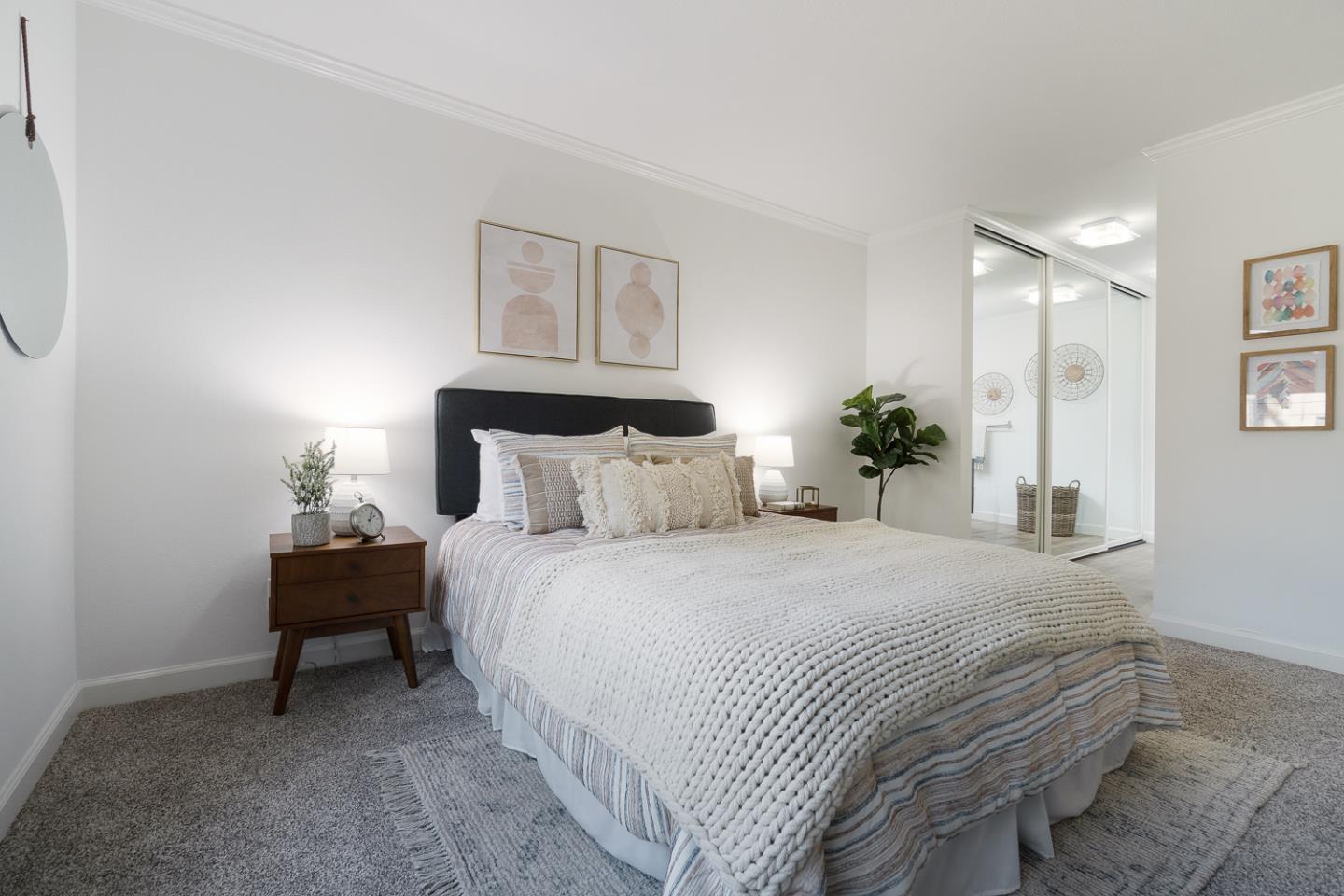 3311 La Mesa DR 8