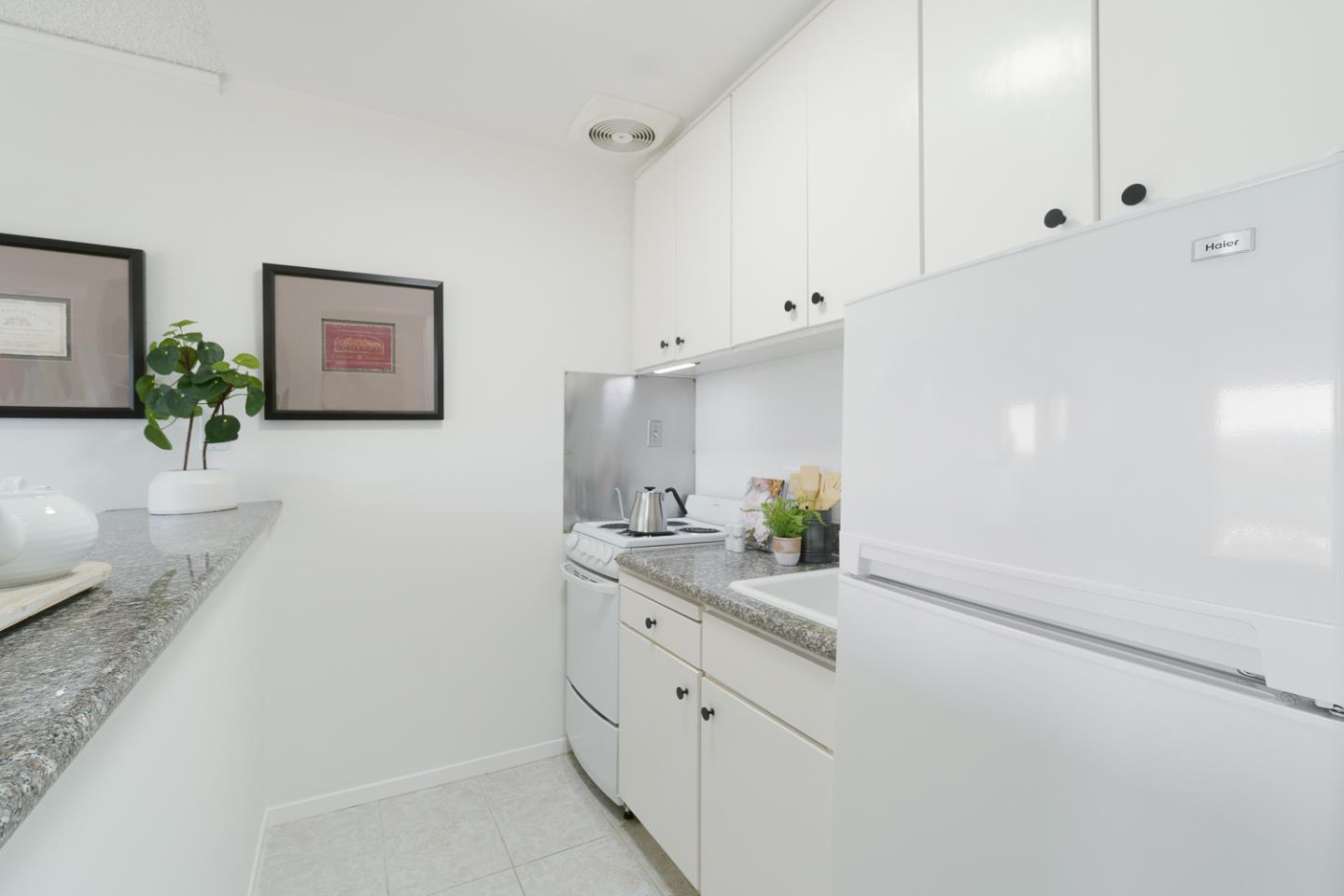 814 N Delaware ST 412