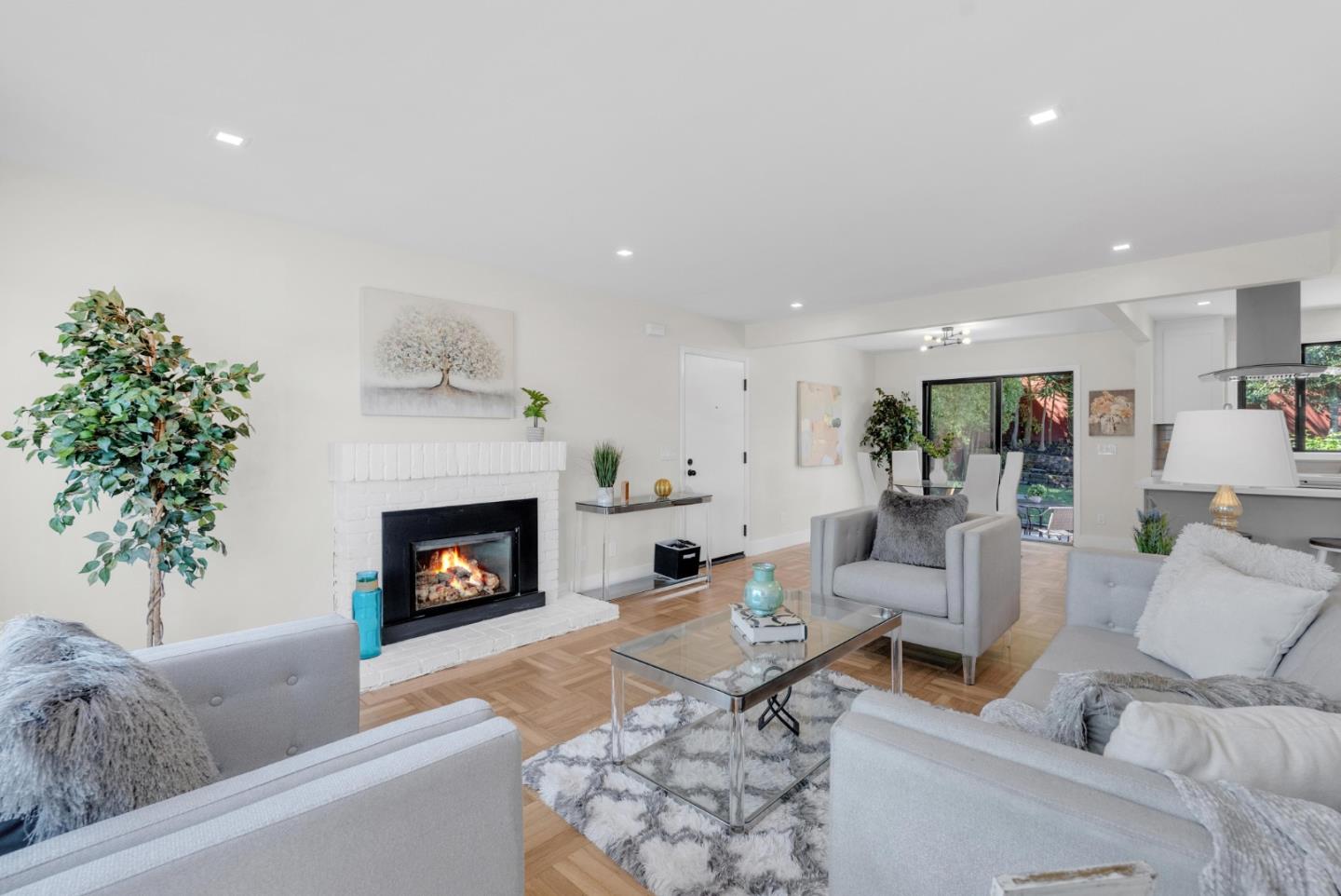 242 Longford DR