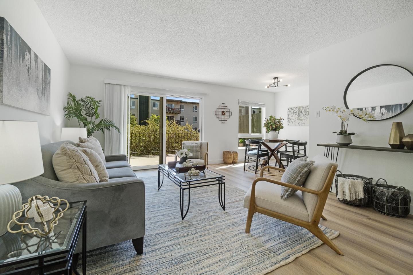 819 N Humboldt ST 209