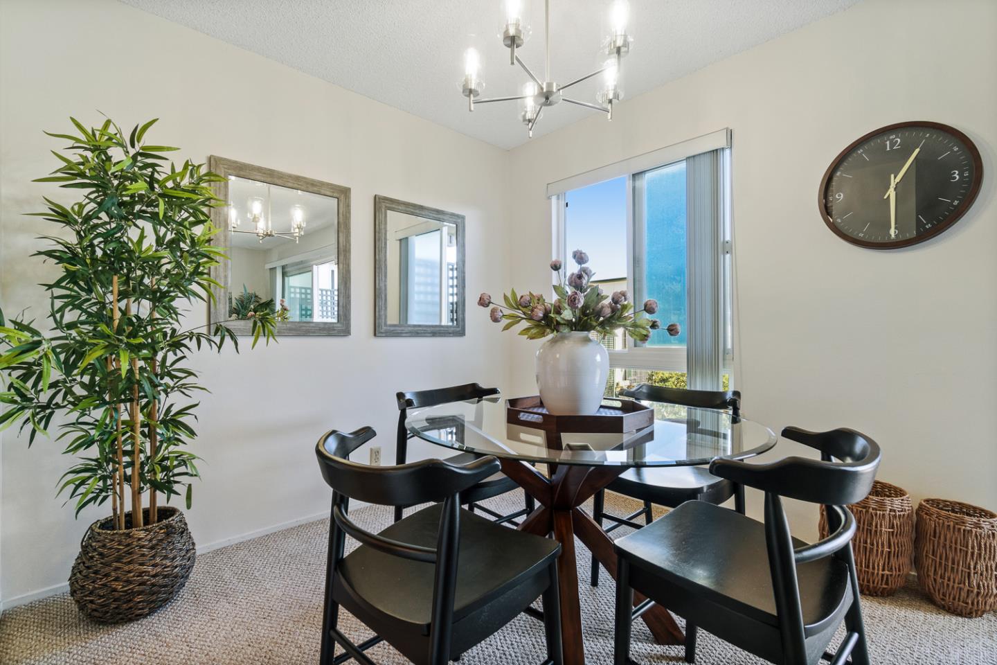 814 N Delaware ST 409