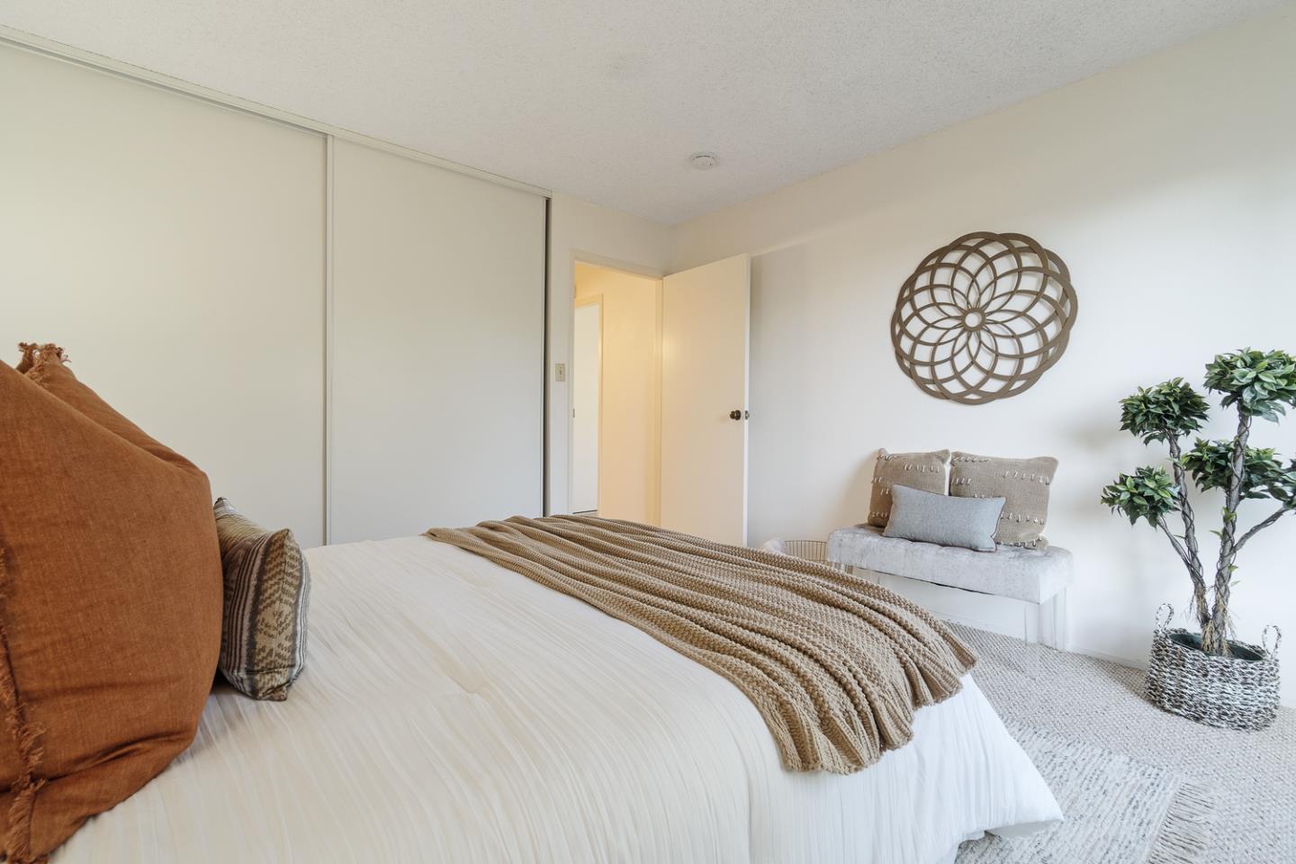 814 N Delaware ST 409