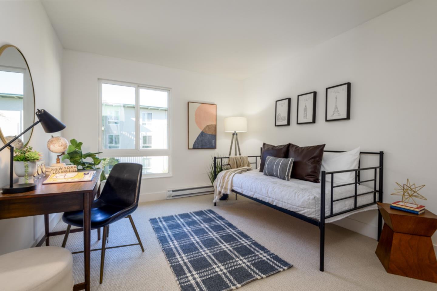 934 Peninsula AVE 310