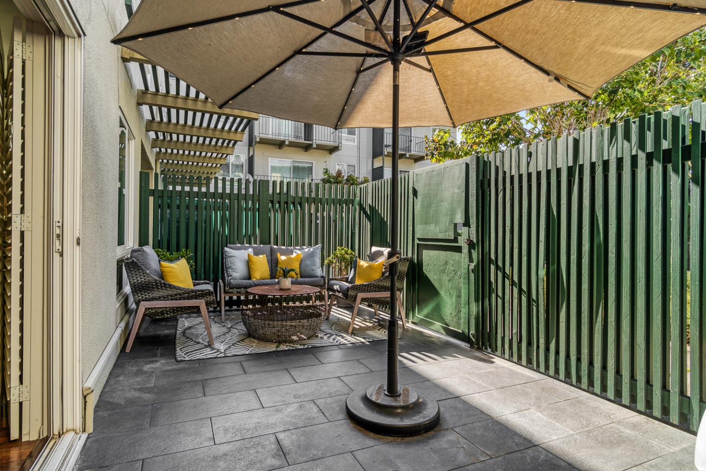 902 Peninsula Avenue 205