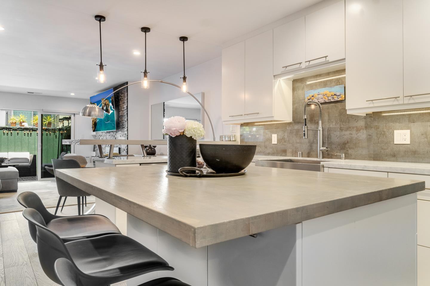 808 North Delaware Street