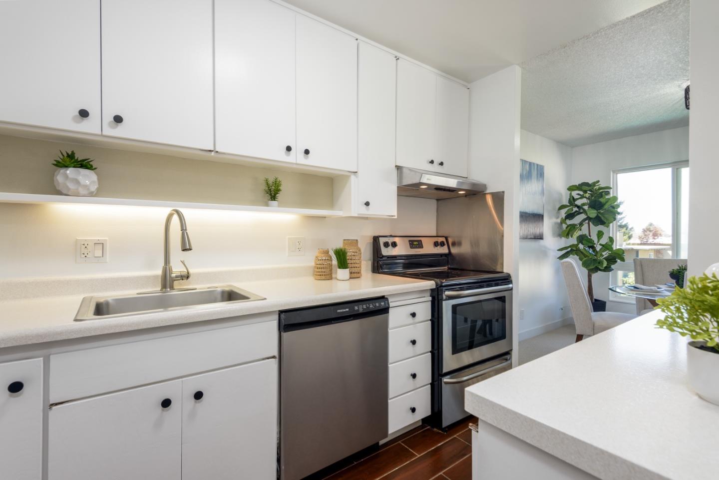 800 North Delaware Street 310