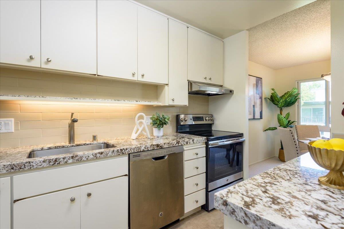803 North Humboldt Street 405
