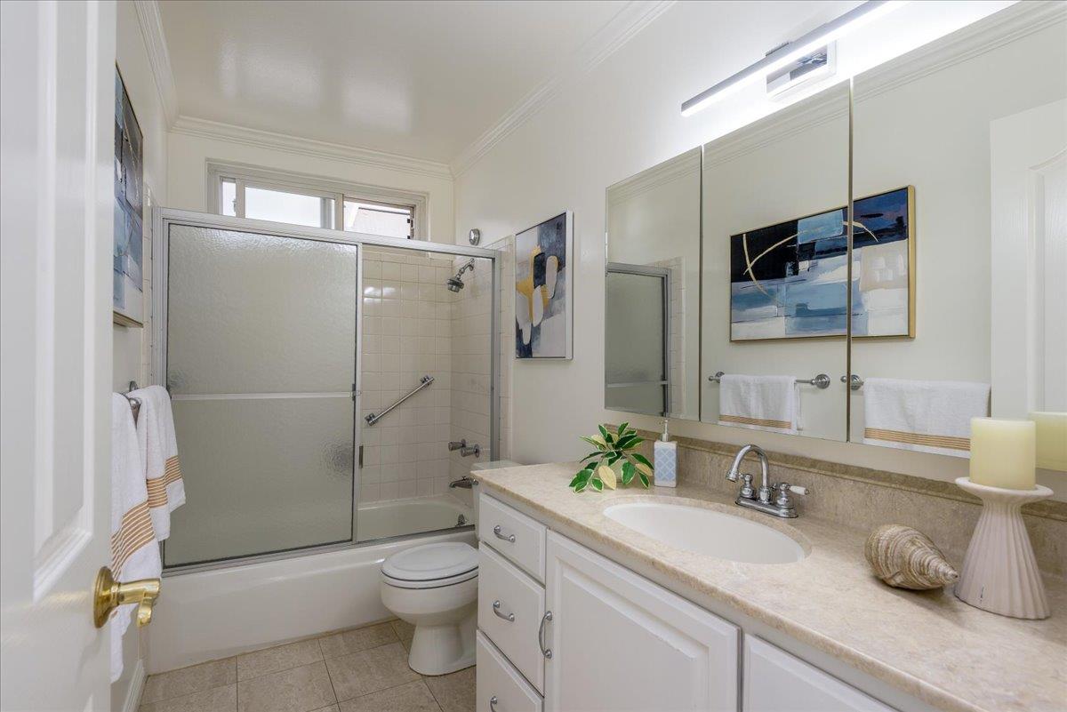 851 Arcturus CIR