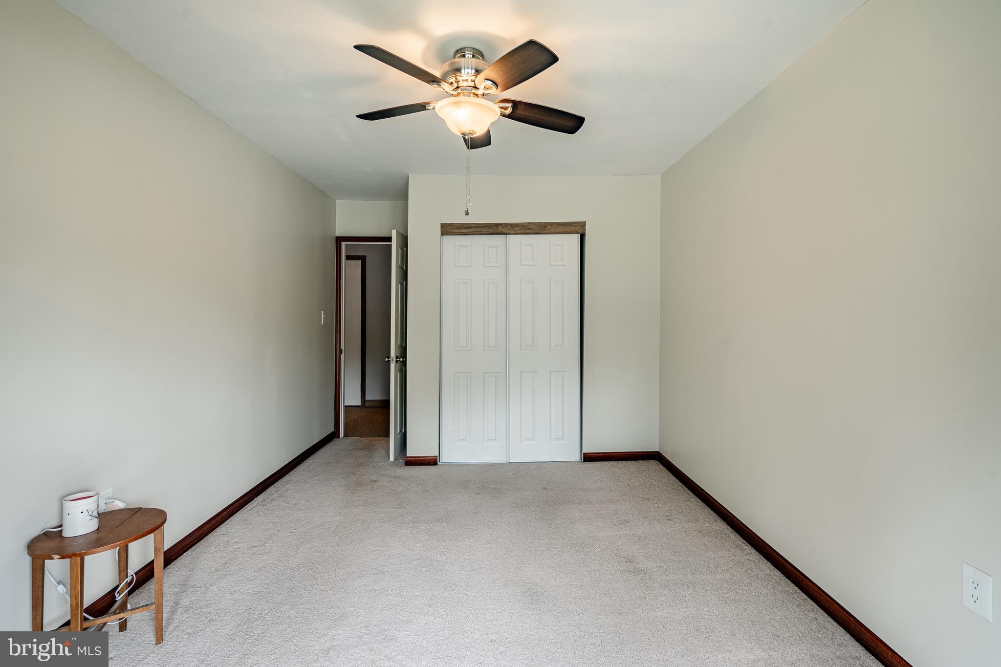 17 Bishop Dr