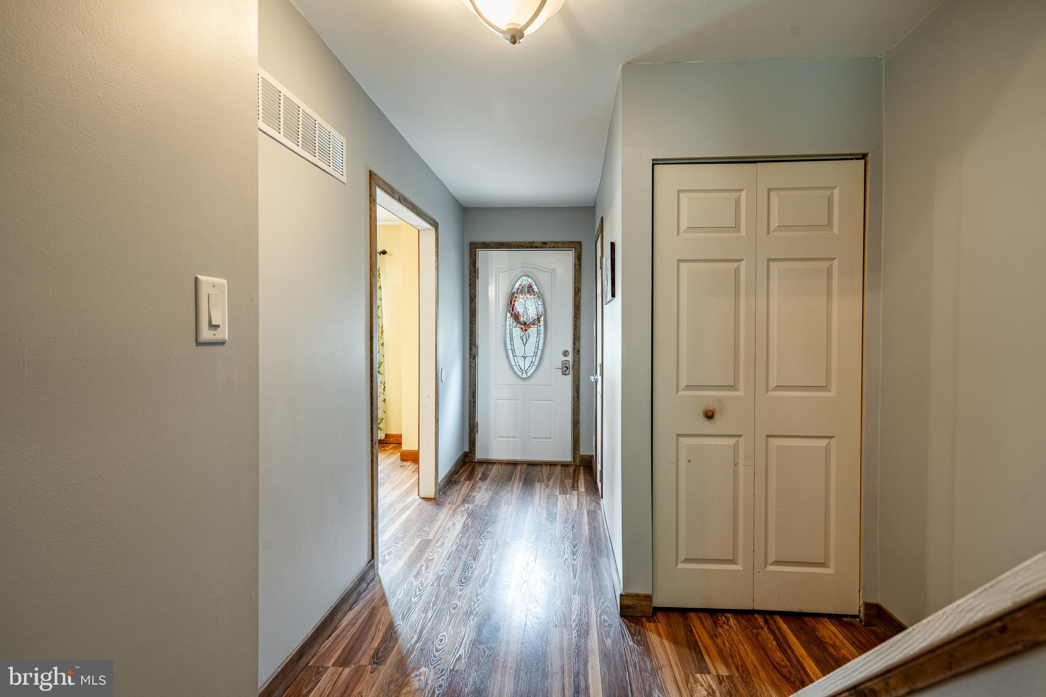 17 Bishop Dr