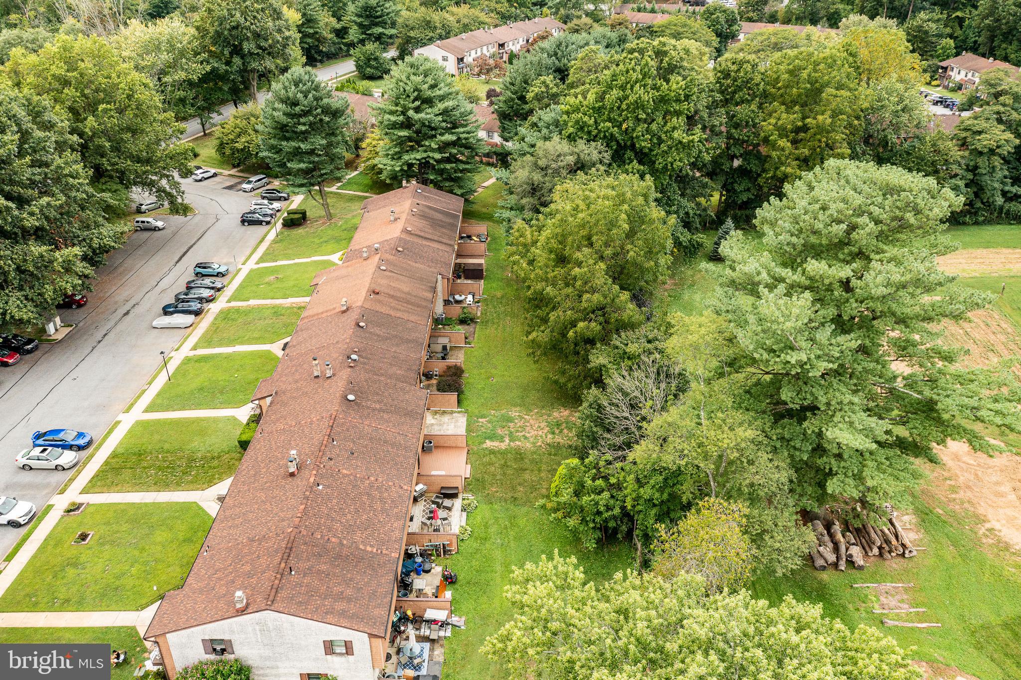 17 Bishop Dr