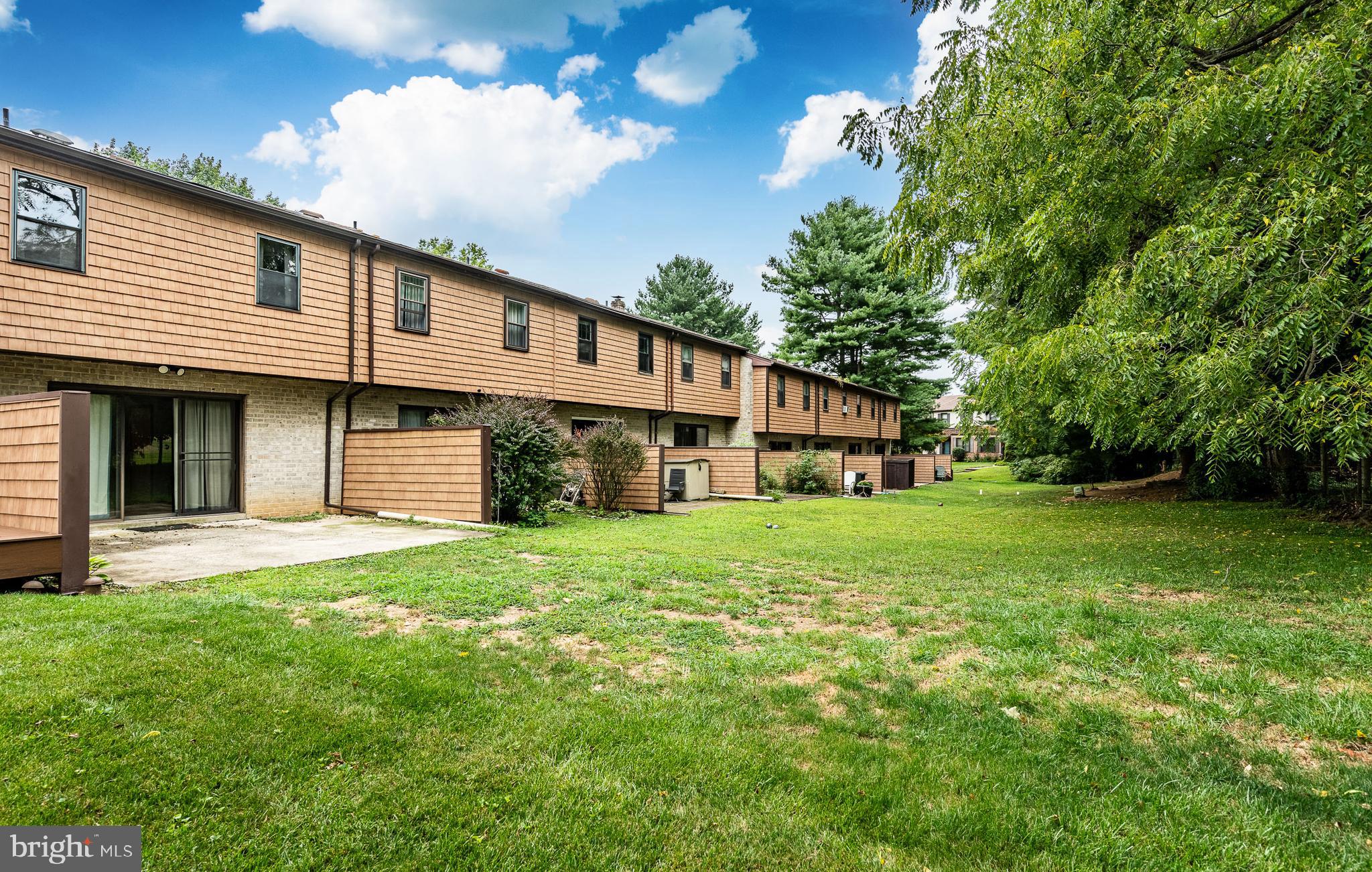 17 Bishop Dr