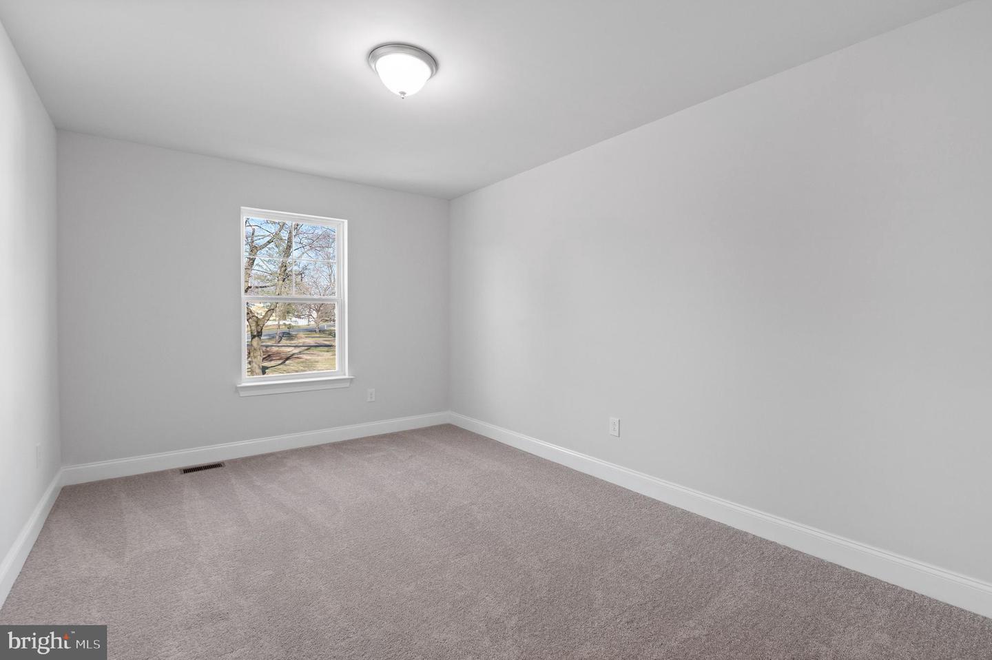 103 Arch Way #Lot #4