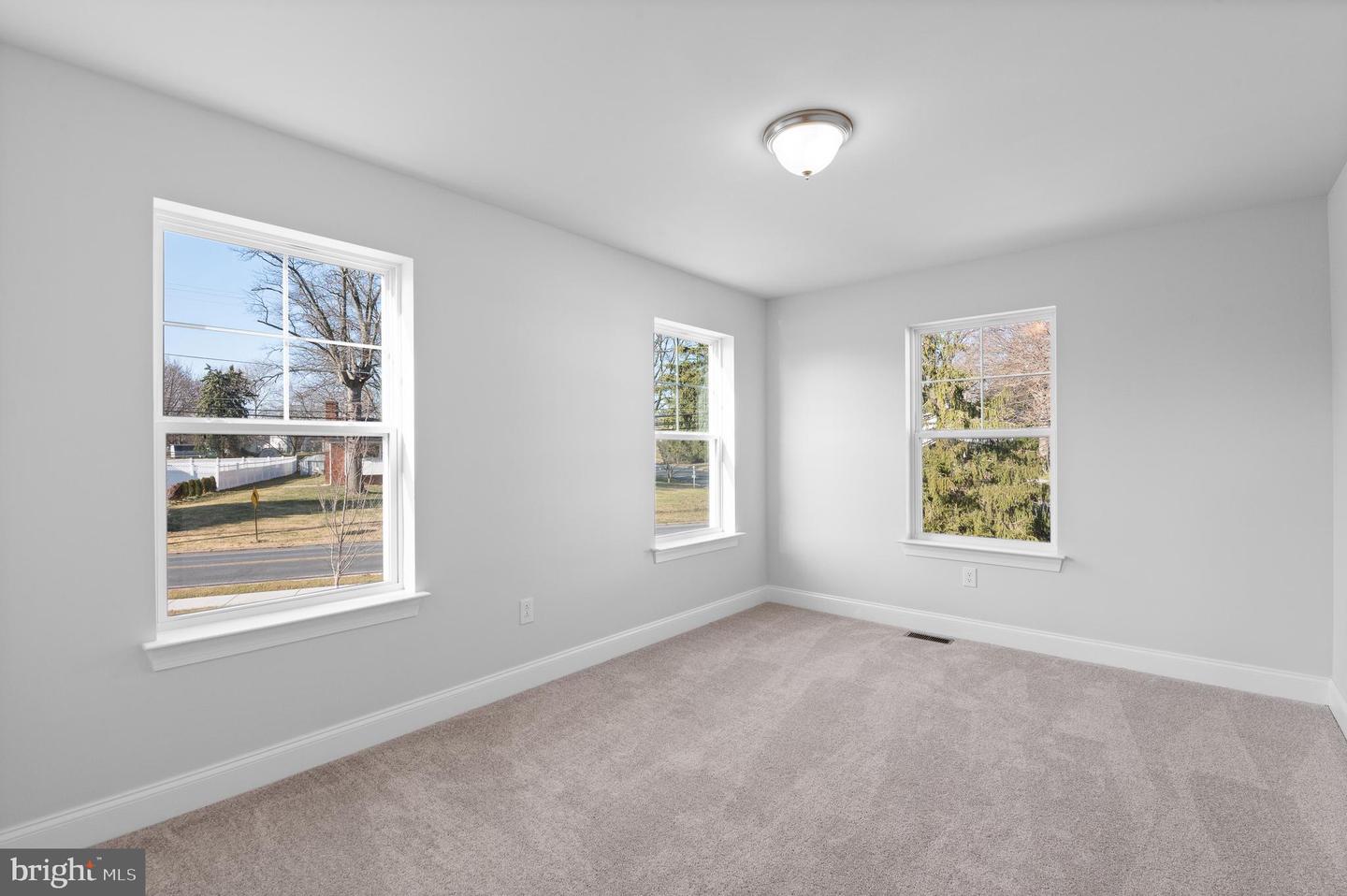 103 Arch Way #Lot #4