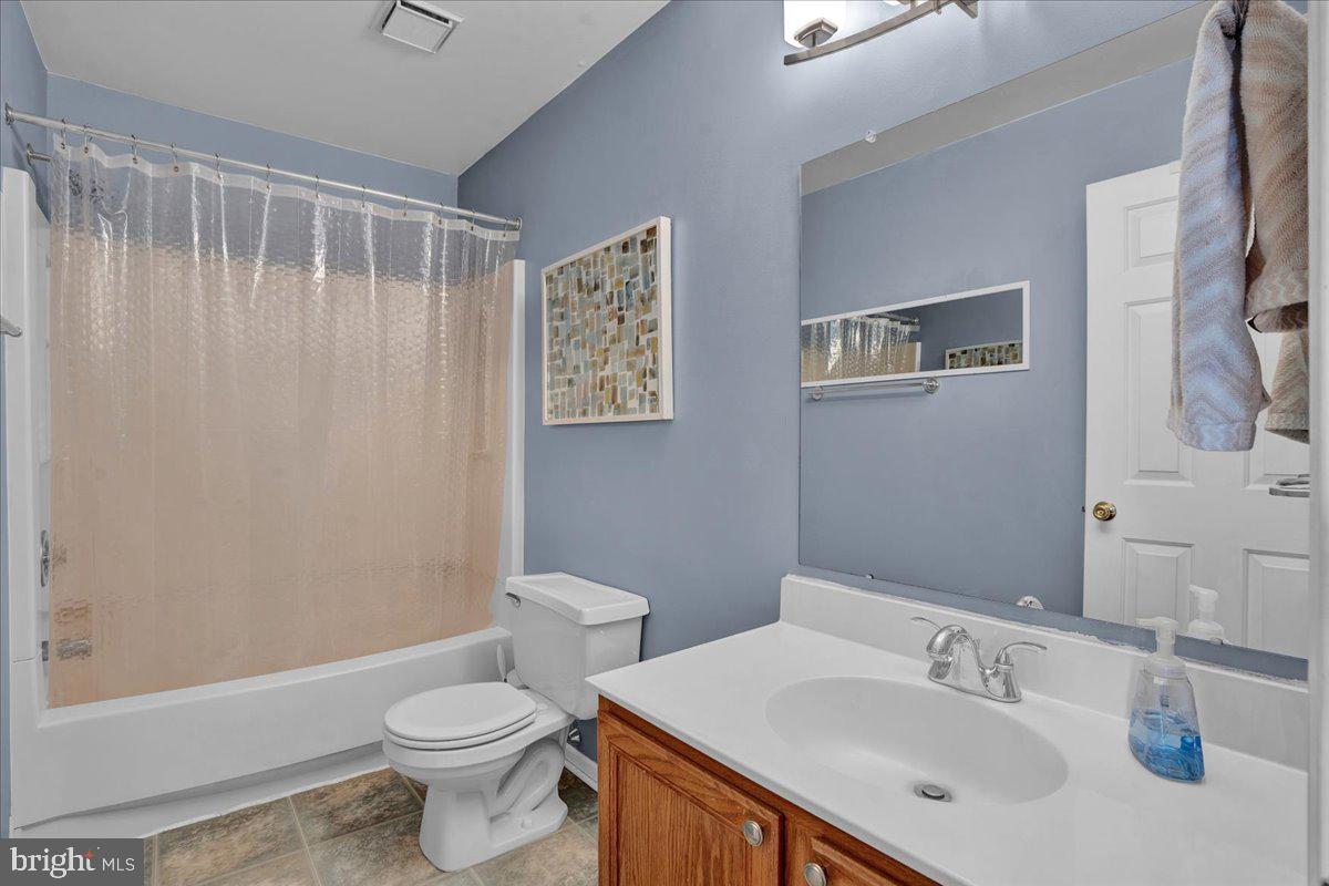 528 Greenwood Ct