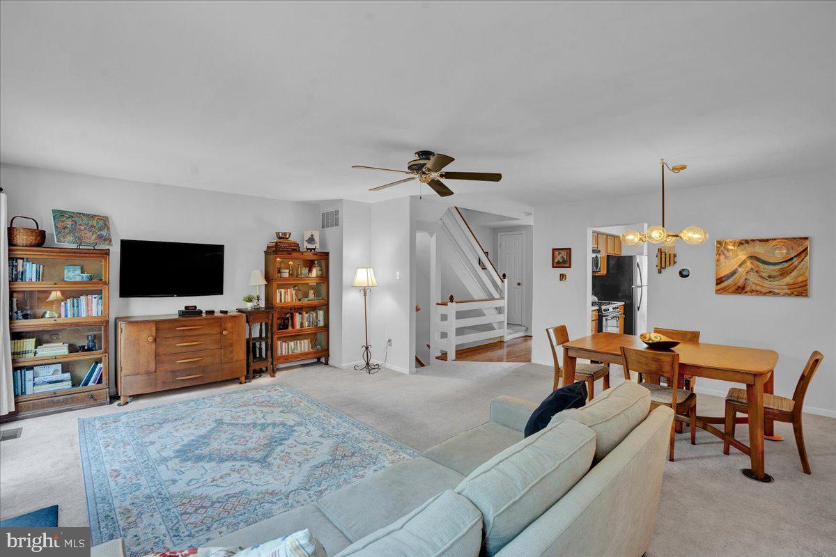 528 Greenwood Ct